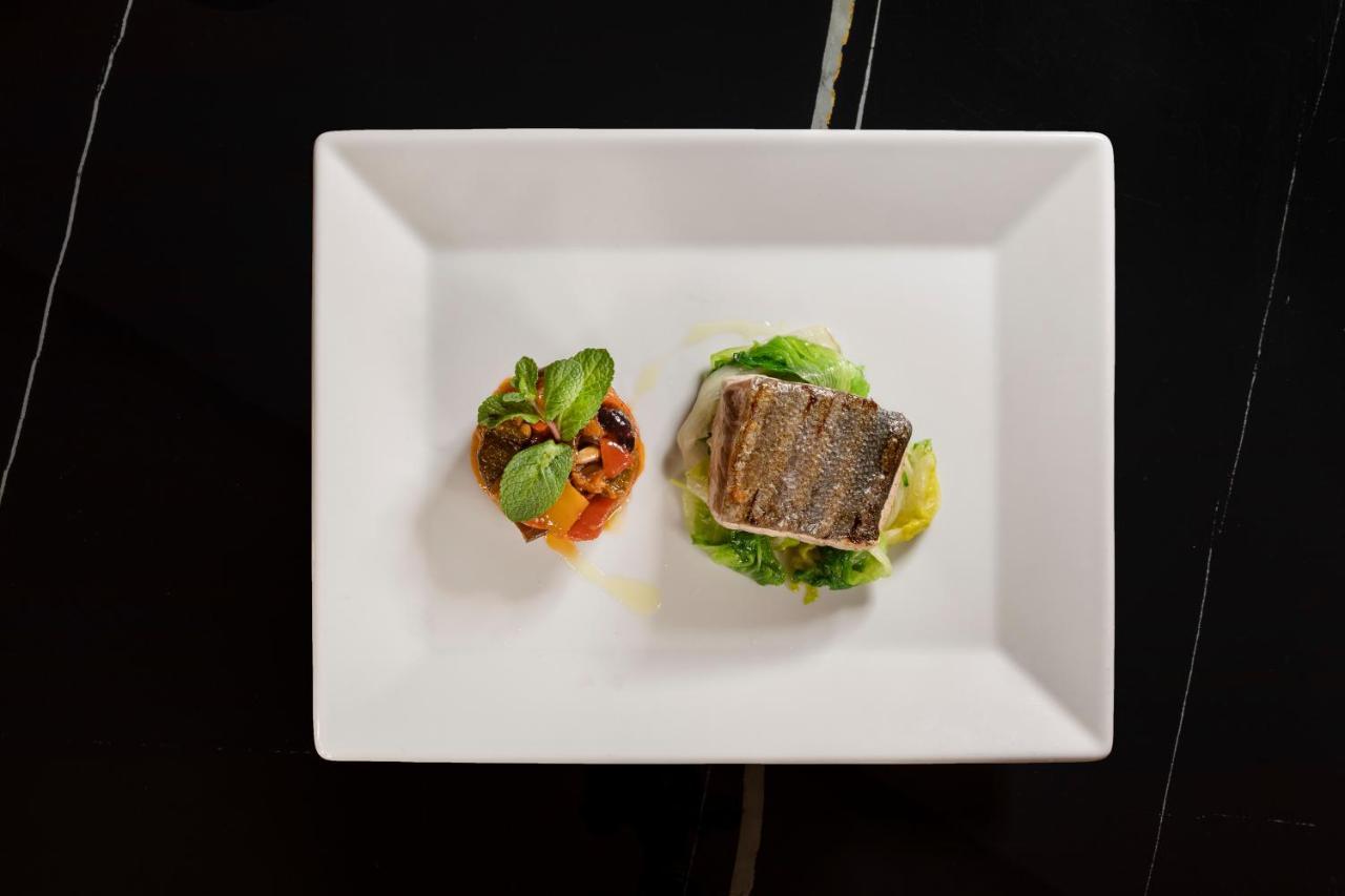Lhp Napoli Palace & Spa Exterior photo A rectangular plate
